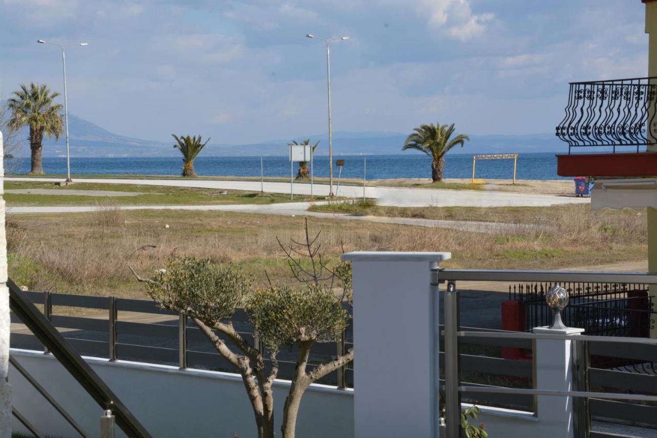 Pegasus Sea View Luxury Apartments Nea Vrasna Luaran gambar