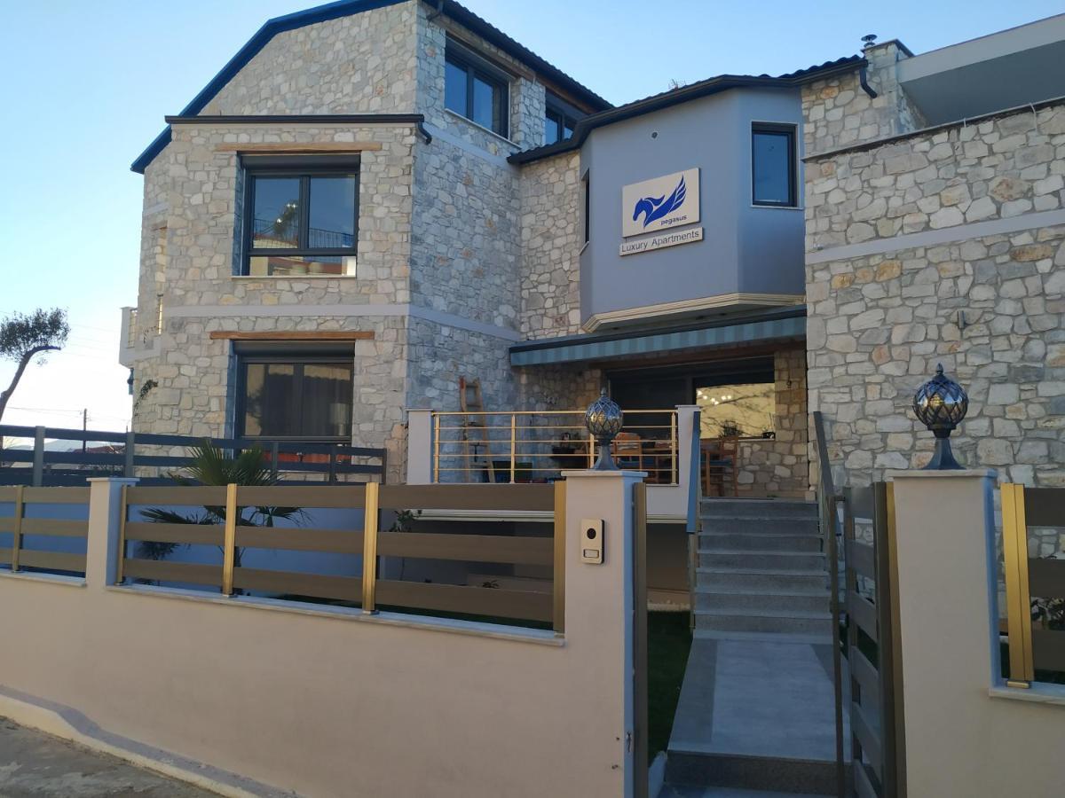 Pegasus Sea View Luxury Apartments Nea Vrasna Luaran gambar