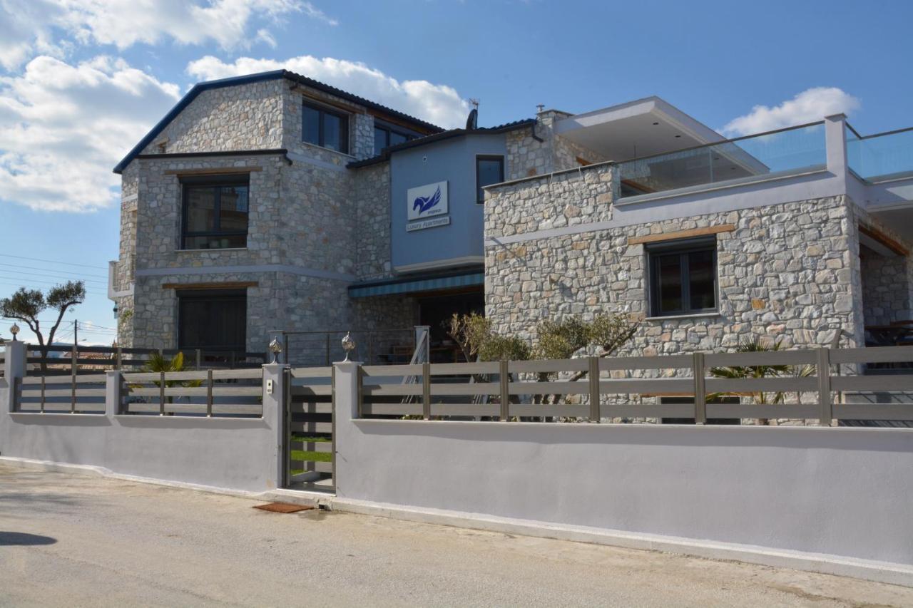 Pegasus Sea View Luxury Apartments Nea Vrasna Luaran gambar